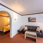Contel 4*