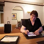 Ξενοδοχείο Contel 4*