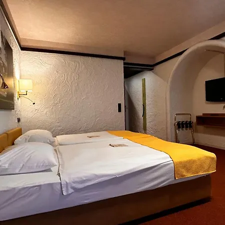 Contel Otel 4*
